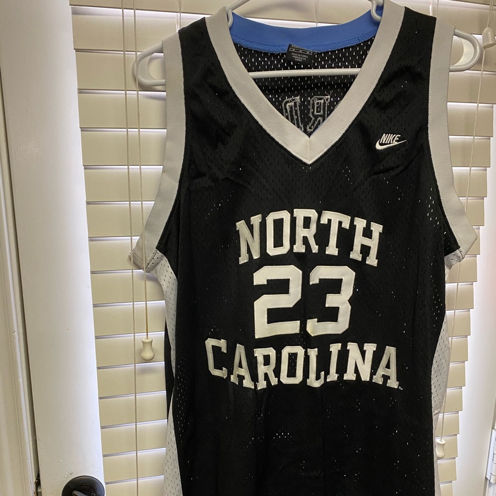 ‘82  Nike UNC Jordan Black Jersey Size Medium